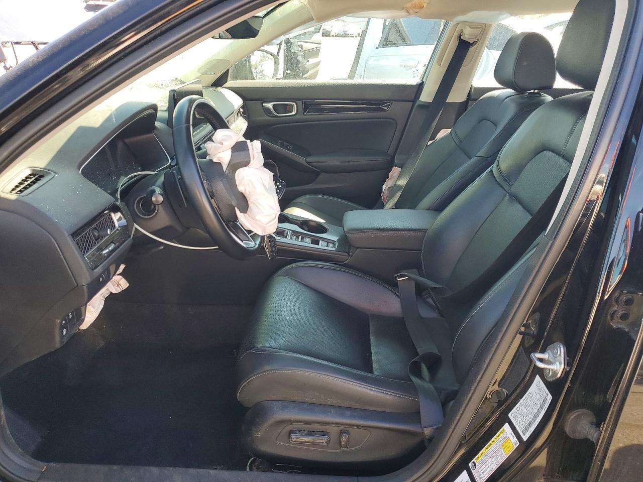 2023 Honda Civic Touring - Image 7