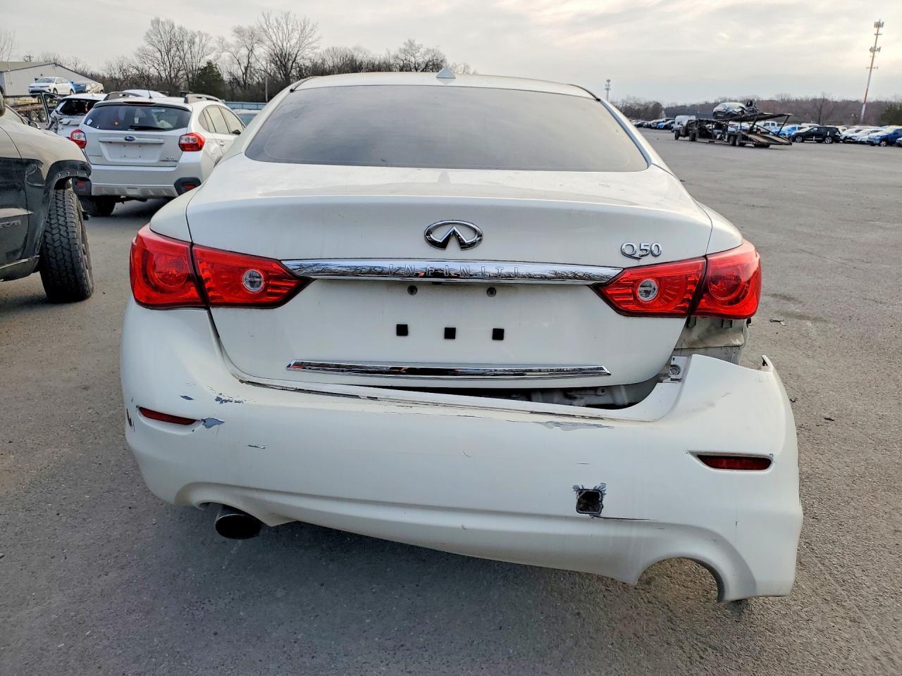 2017 Infiniti Q50 3.0T Premium - Фото 6