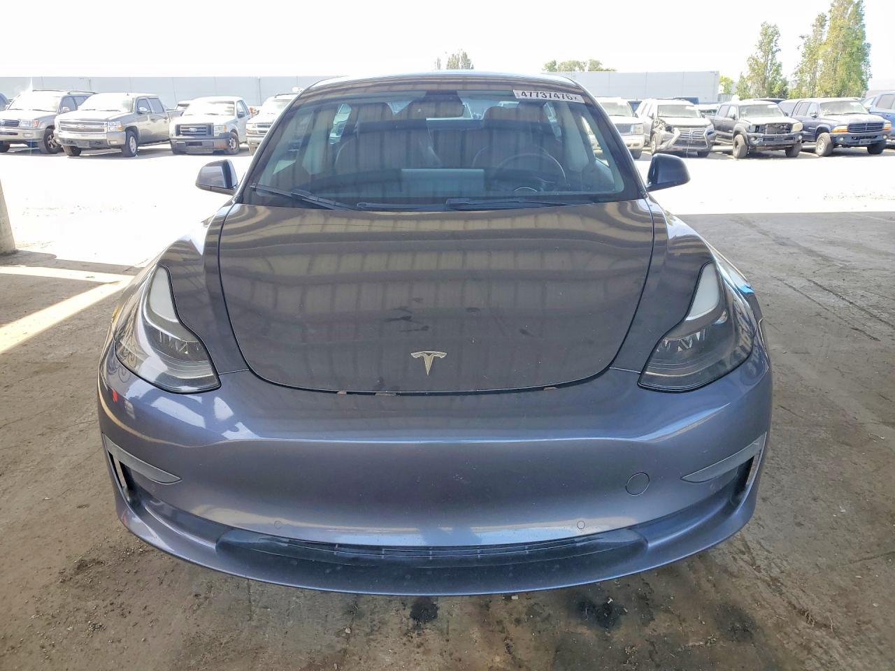 2021 Tesla Model 3 - Фото 5