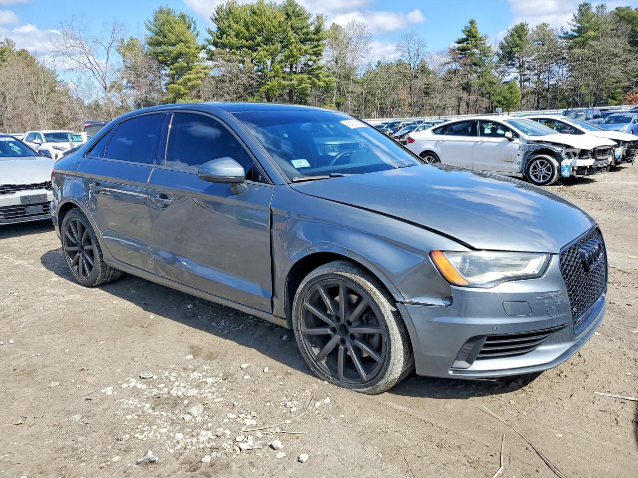 2015 Audi A3 Premium - Image 4
