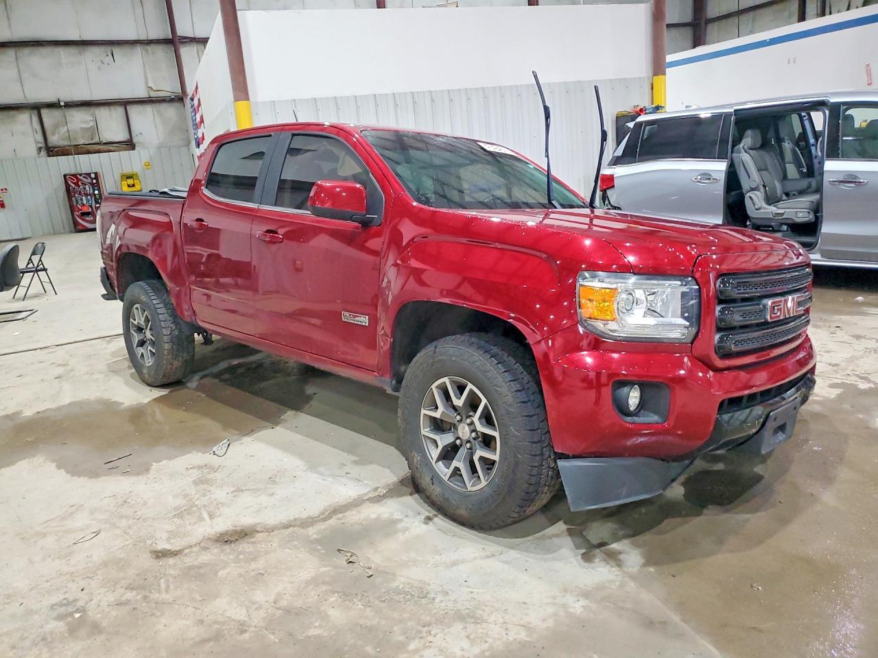 2019 GMC Canyon All Terrain - Image 4