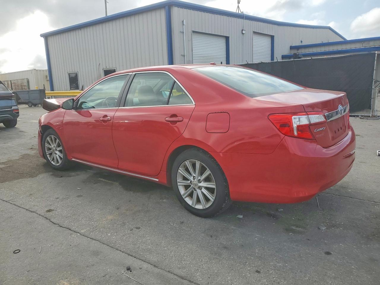 2012 Toyota Camry Xle - Image 2