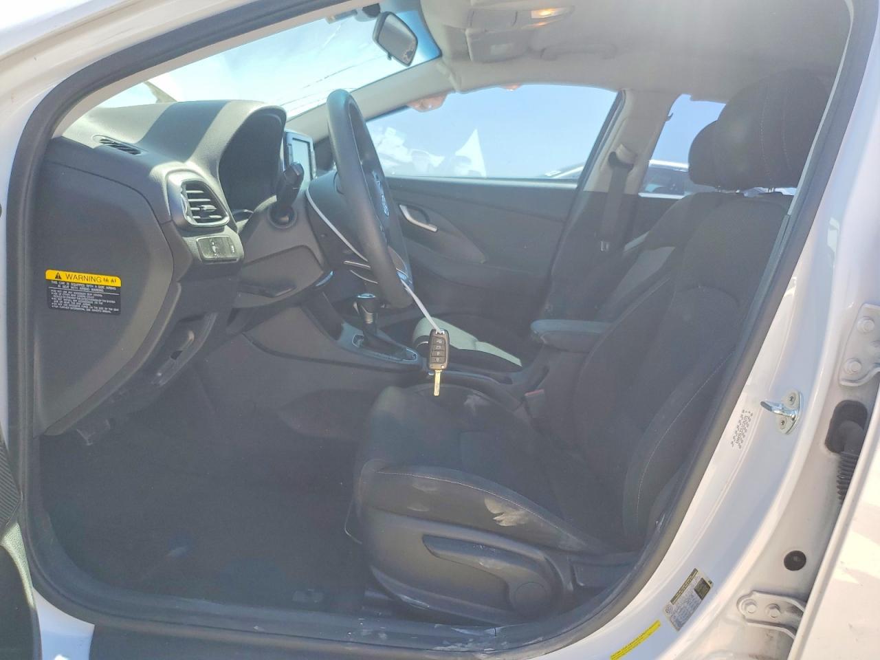 2020 Hyundai Elantra Gt Base - Image 7