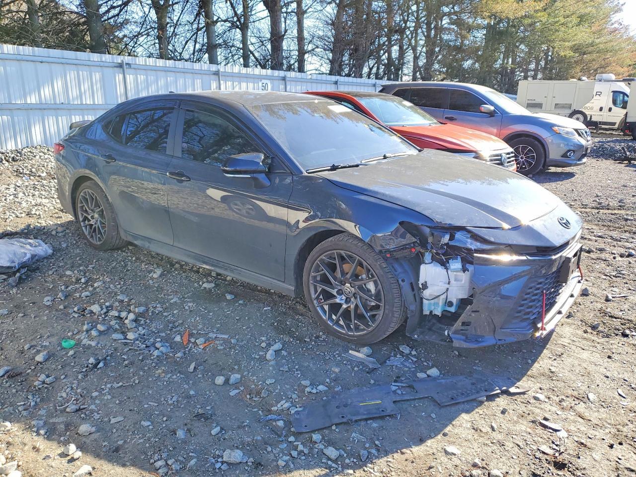 2025 Toyota Camry Se - Фото 4