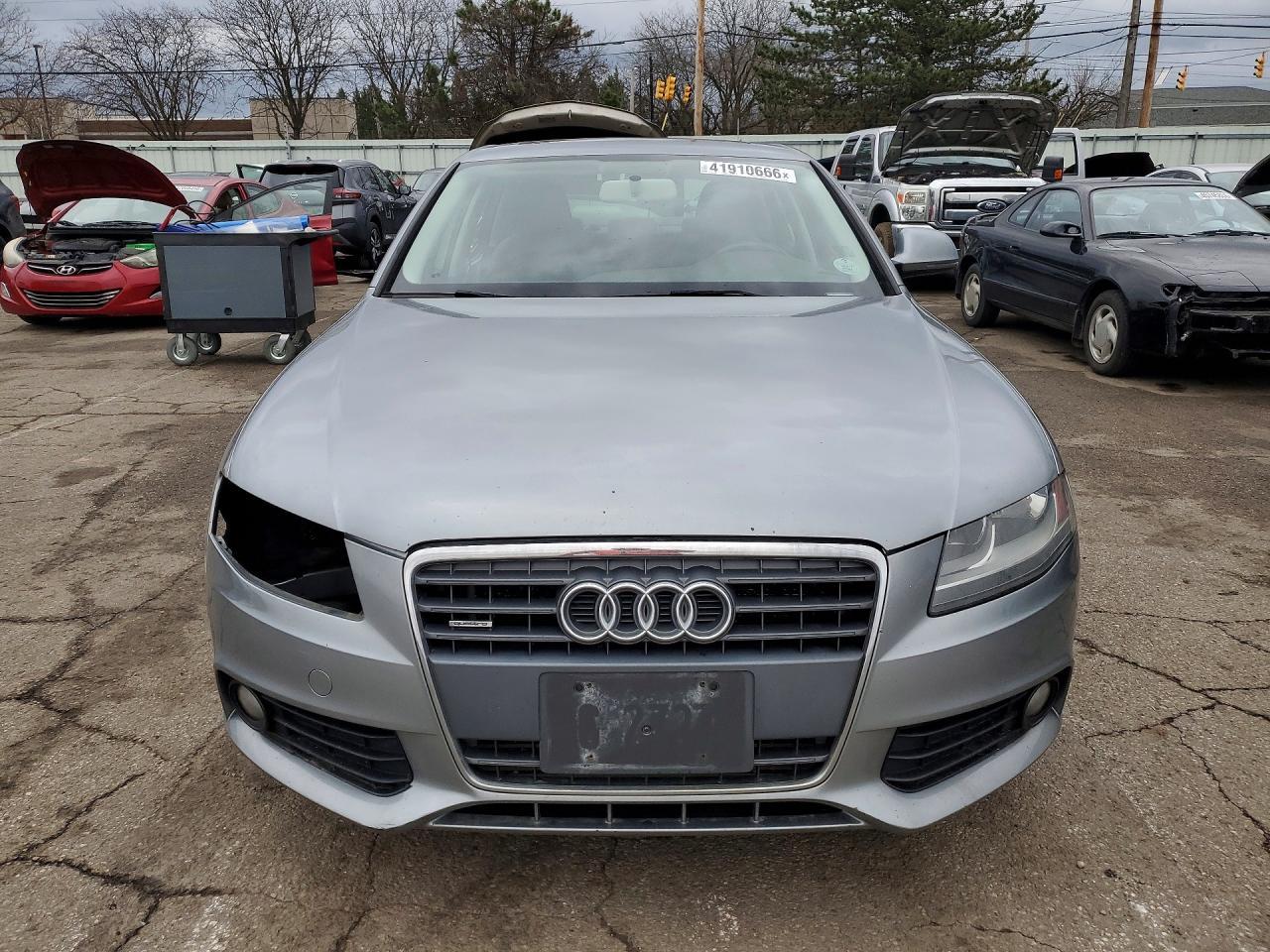 2009 Audi A4 2.0T Quattro - Фото 5