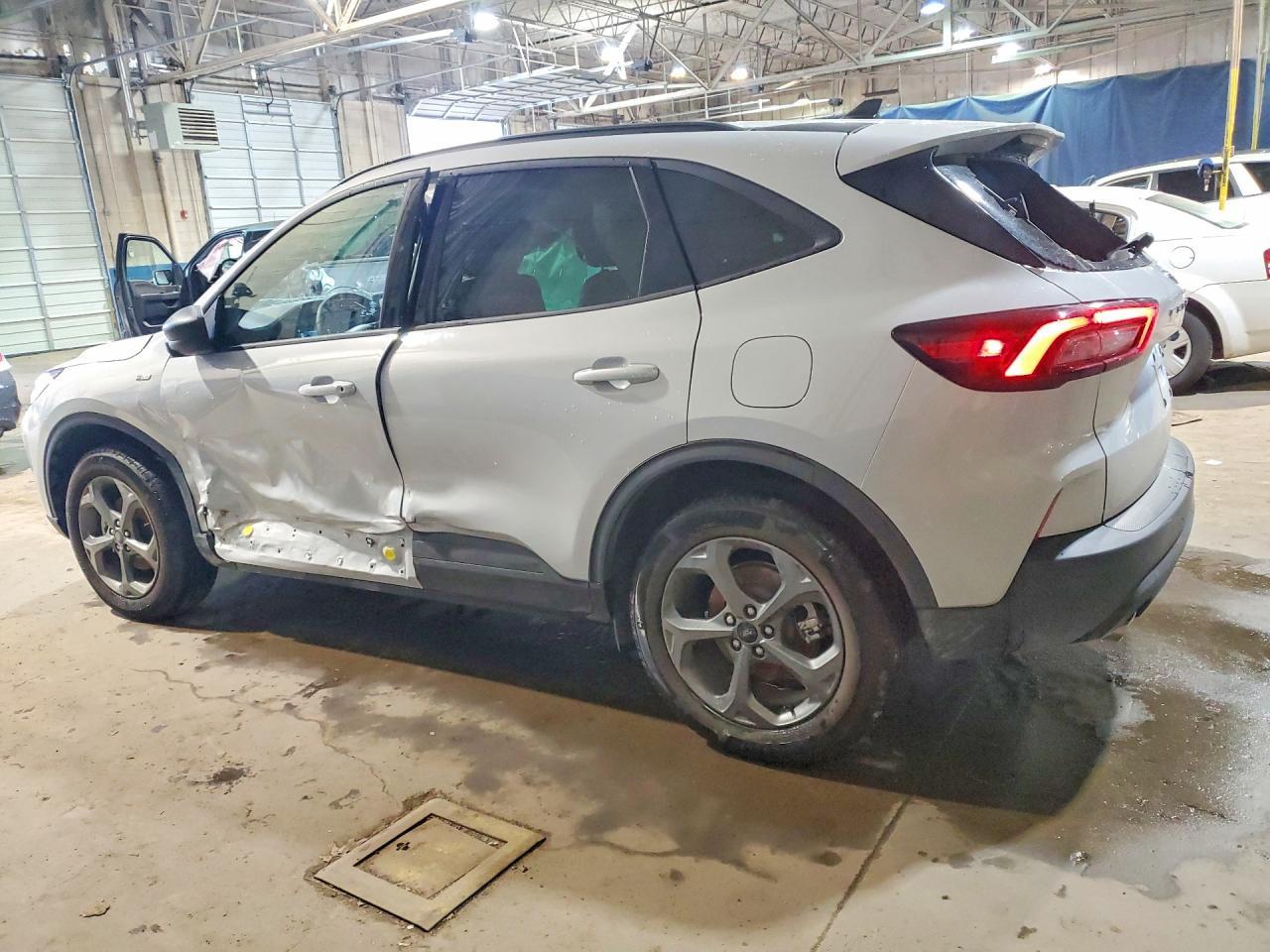 2026 Ford Escape St Line - Фото 2