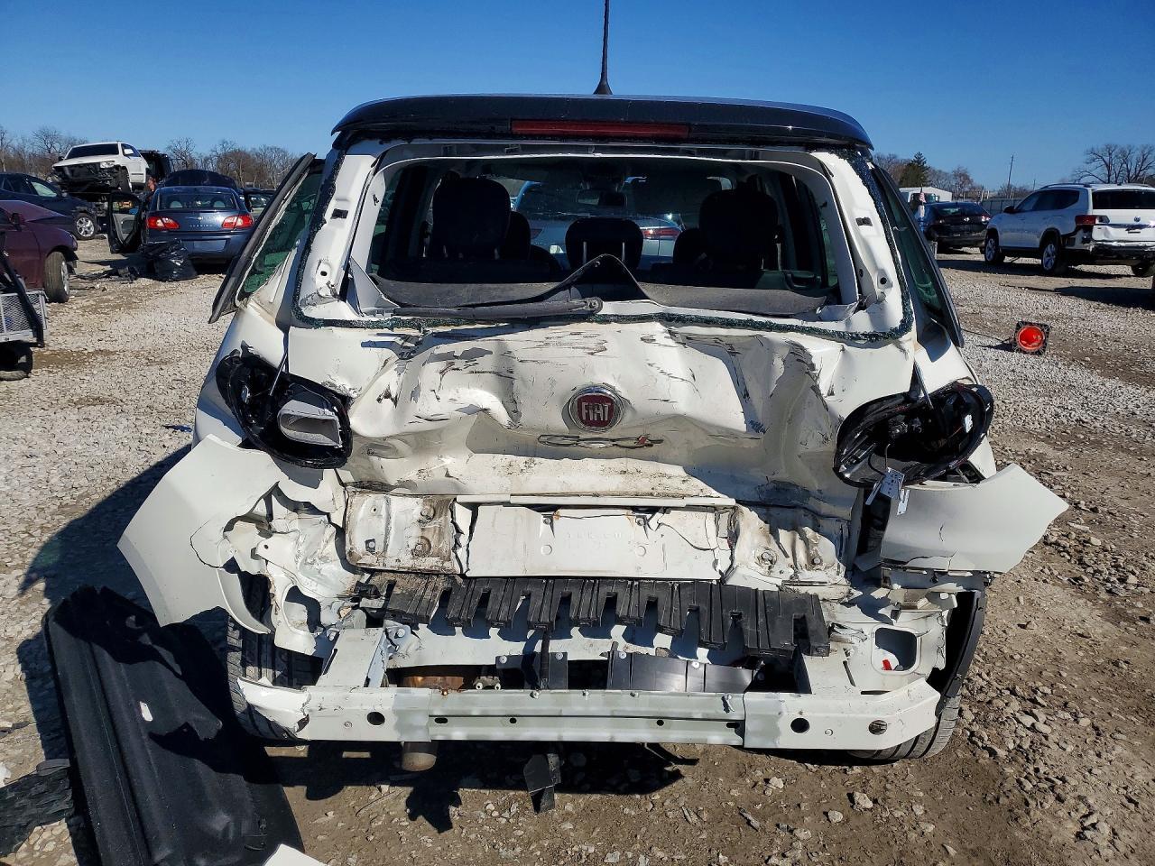 2018 Fiat 500L - Фото 6