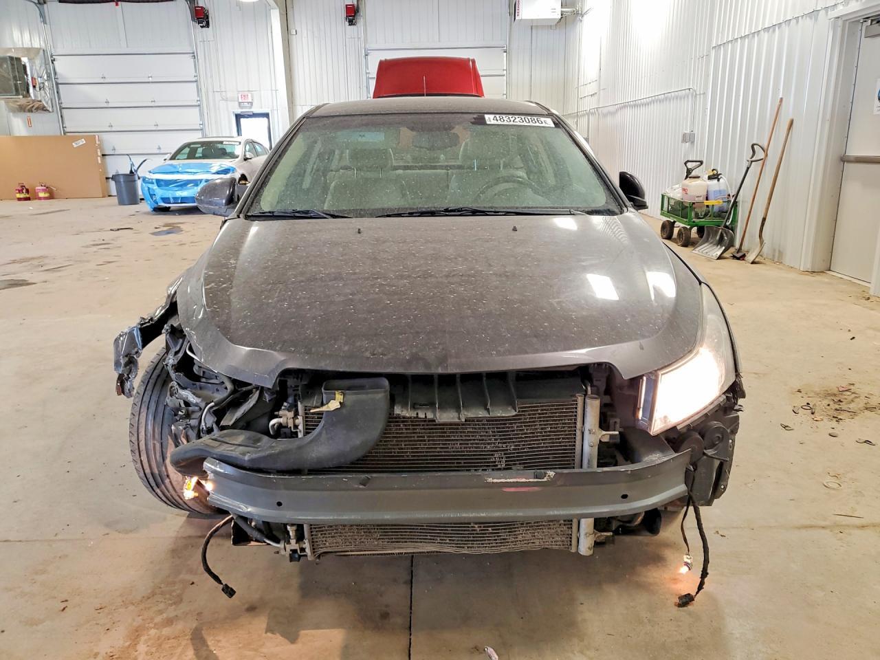 2015 Chev Cruze - Фото 5