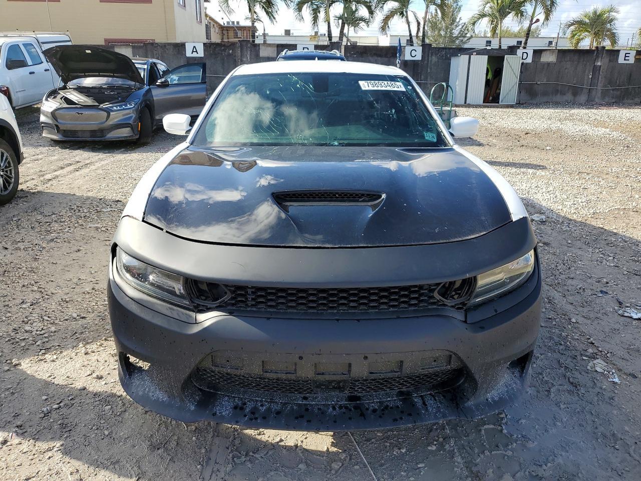 2019 Dodge Charger Scat Pack - Image 5