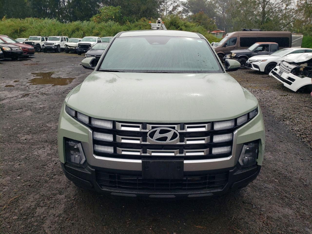 2025 Hyundai Santa Cruz Se - Image 5