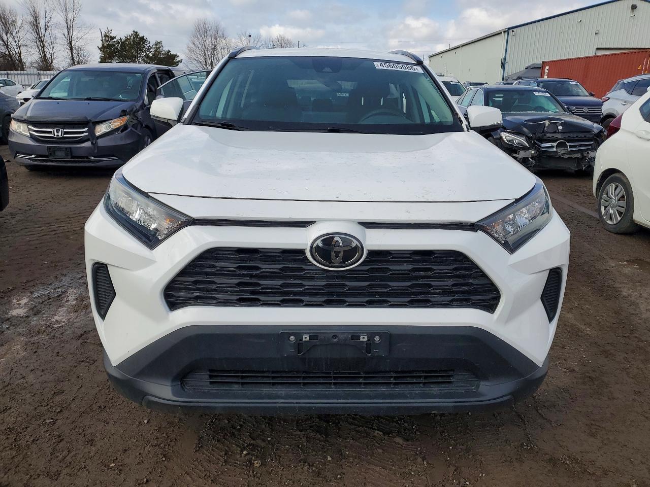 2020 Toyota Rav4 Le - Фото 5