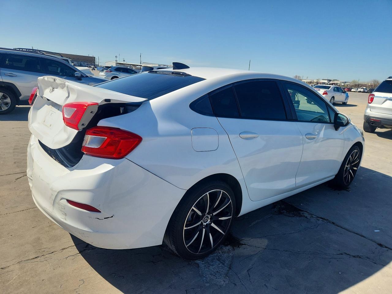 2017 Chevrolet Cruze Ls - Фото 3