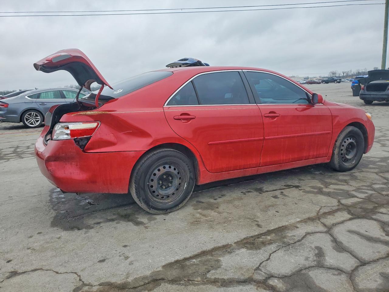 2009 Toyota Camry Le - Фото 3