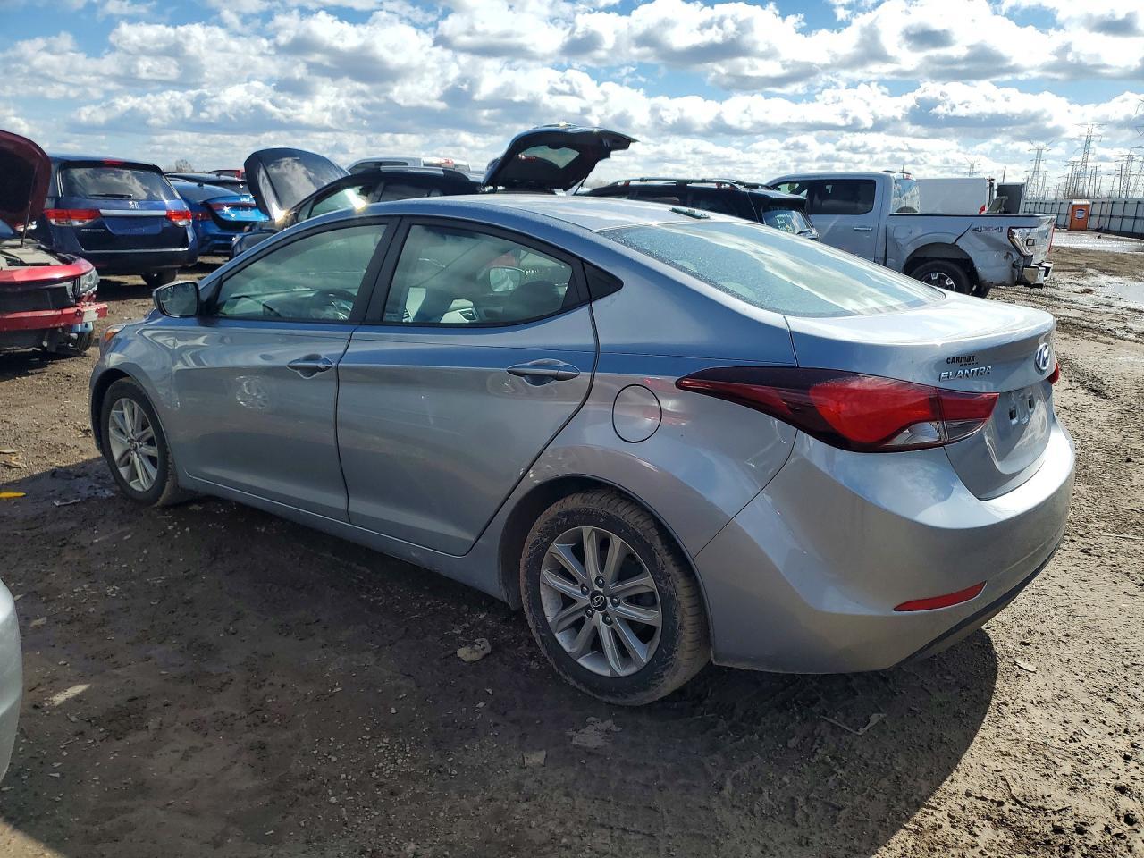 2016 Hyundai Elantra Se - Фото 2