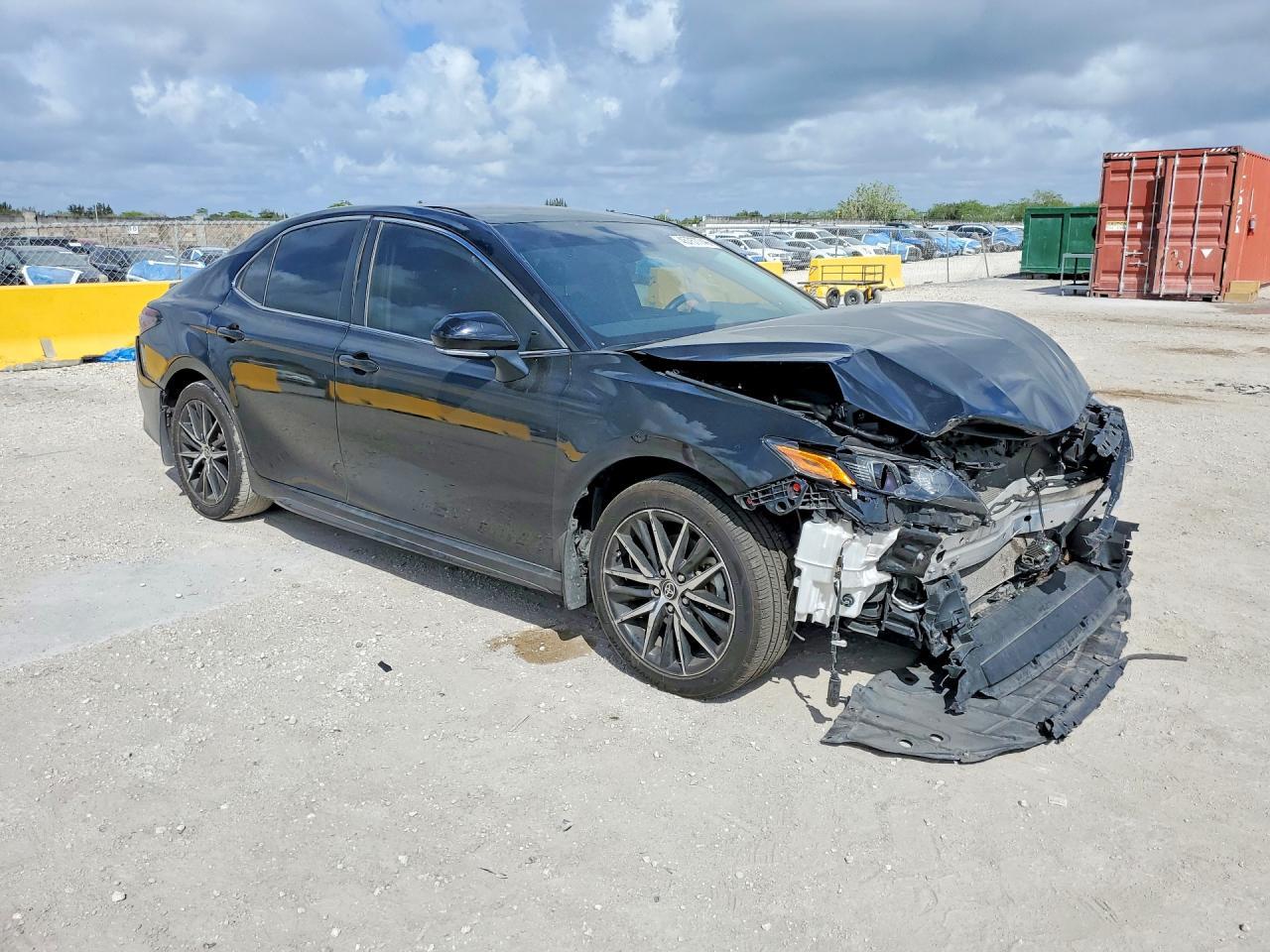 2024 Toyota Camry Se - Фото 4