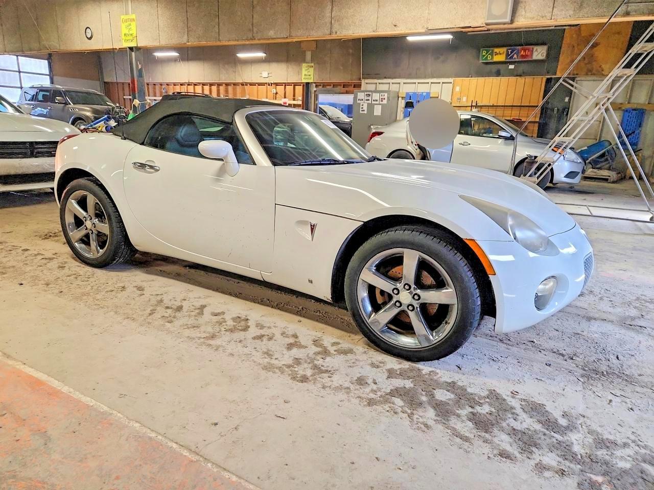 2007 Pontiac Solstice - Image 4