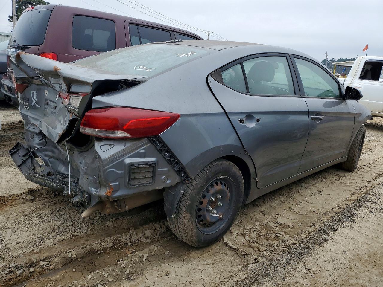 2017 Hyundai Elantra Se - Image 3