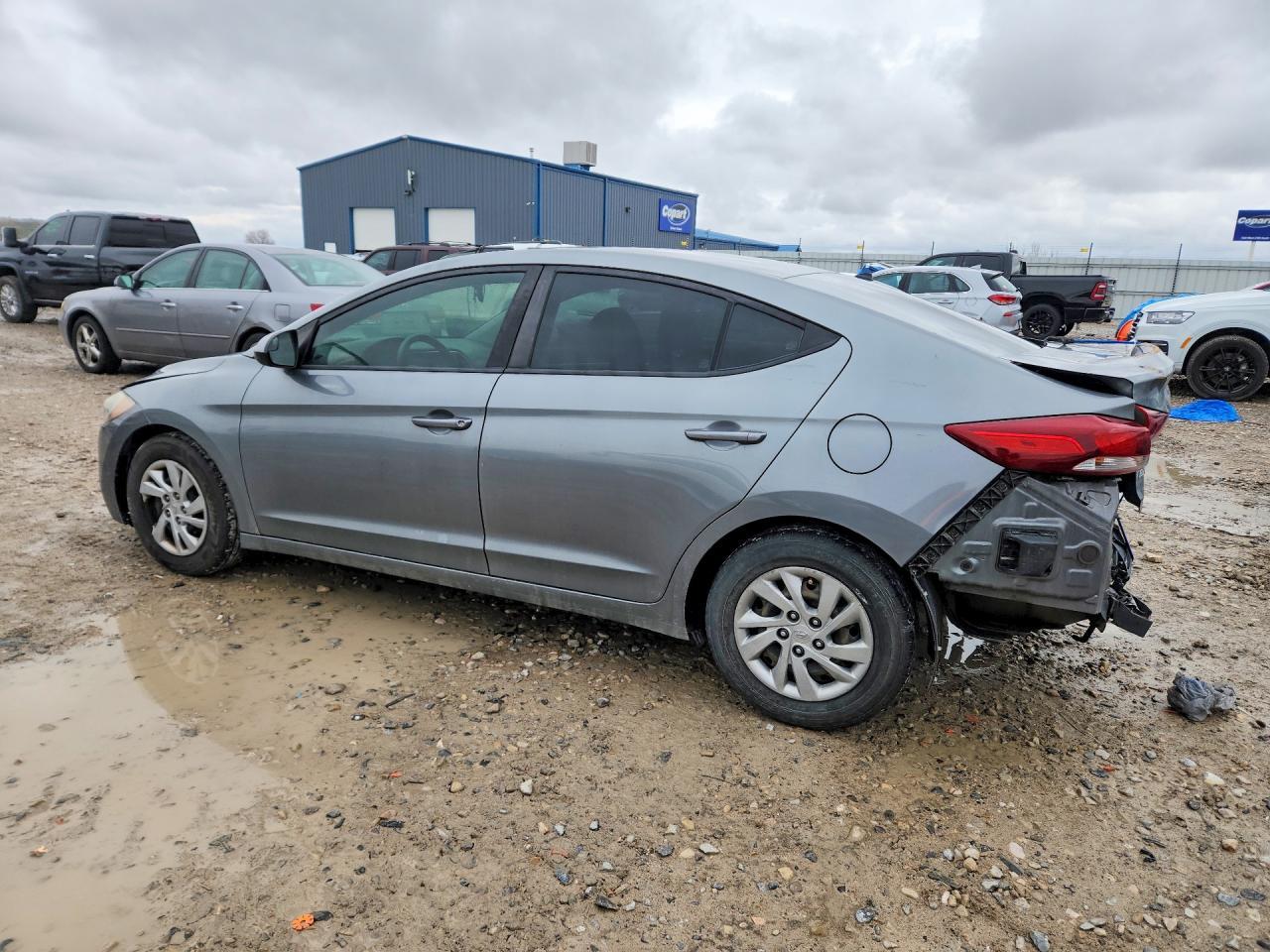 2018 Hyundai Elantra Se - Фото 2
