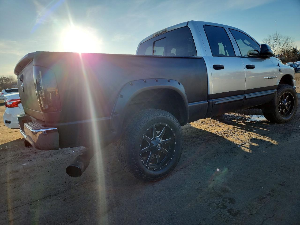 2006 Dodge Ram 2500 St - Фото 3