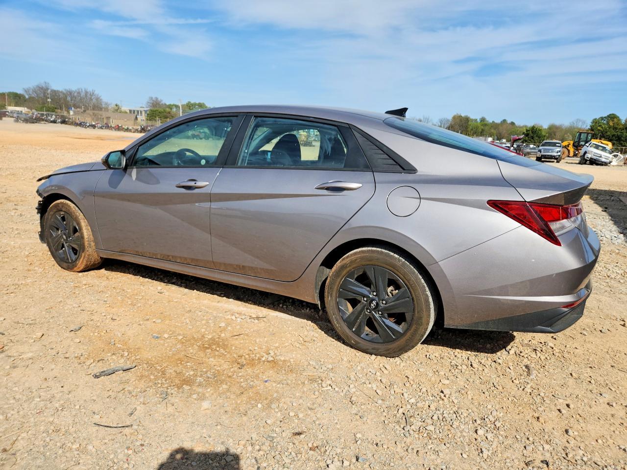 2023 Hyundai Elantra Sel - Image 2