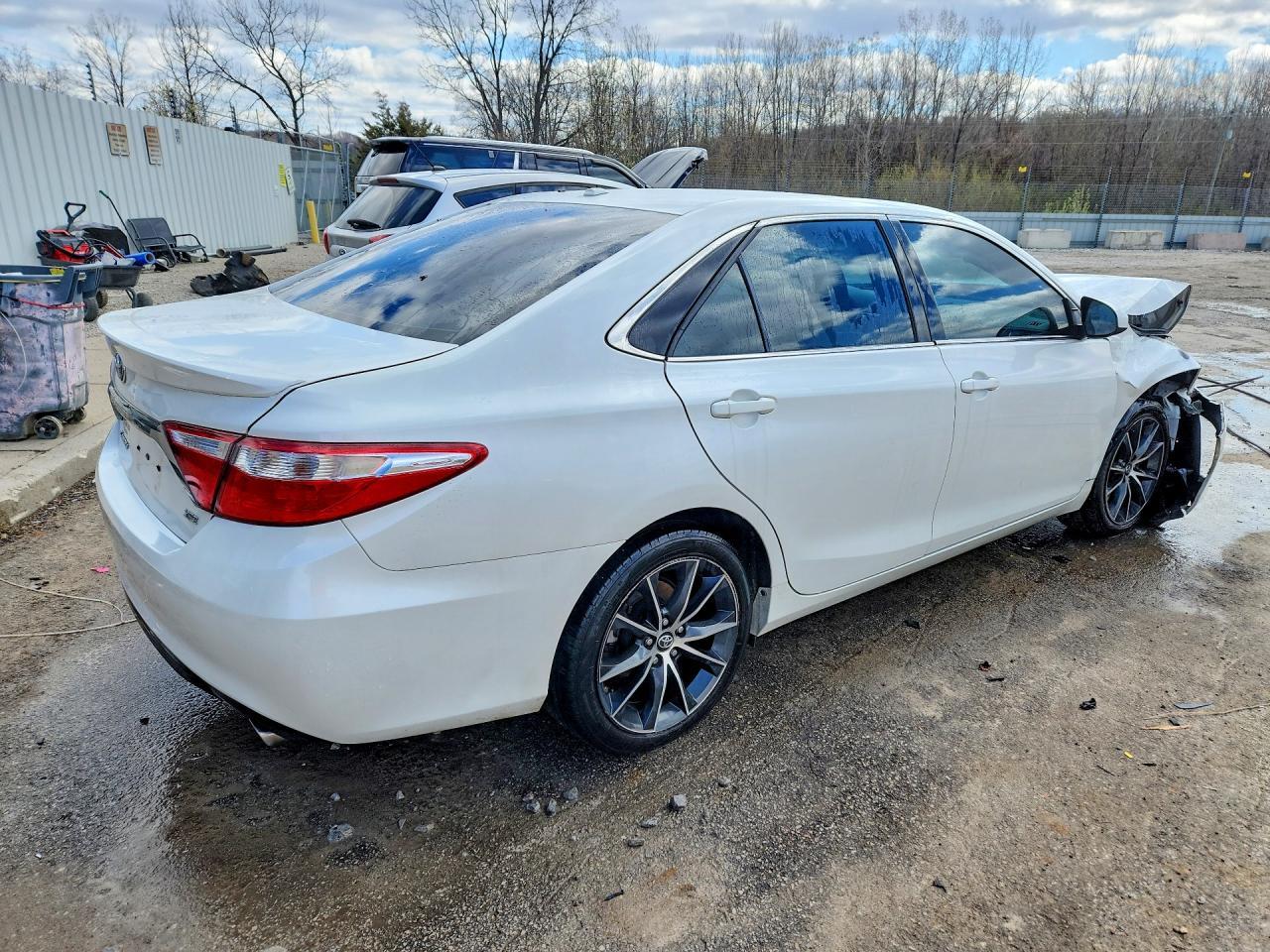 2016 Toyota Camry Xse V6 - Фото 3
