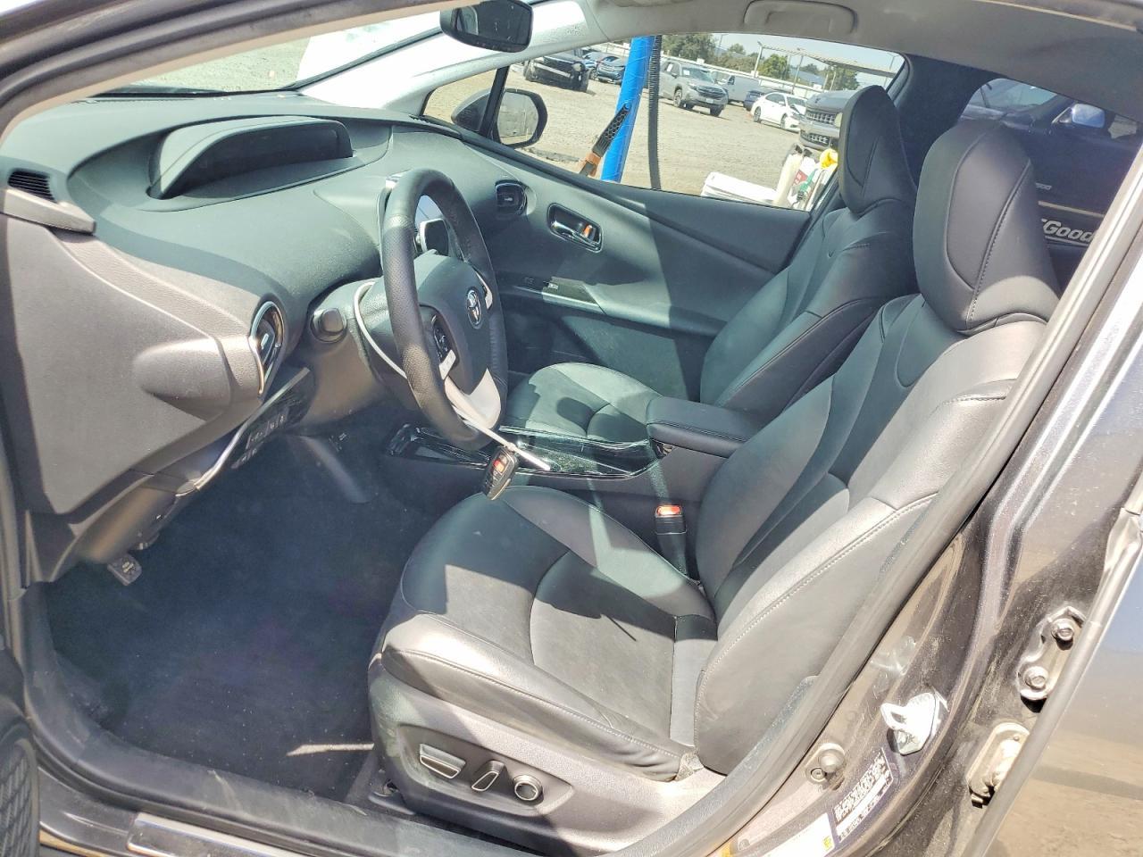 2017 Toyota Prius Prime Advanced - Фото 7