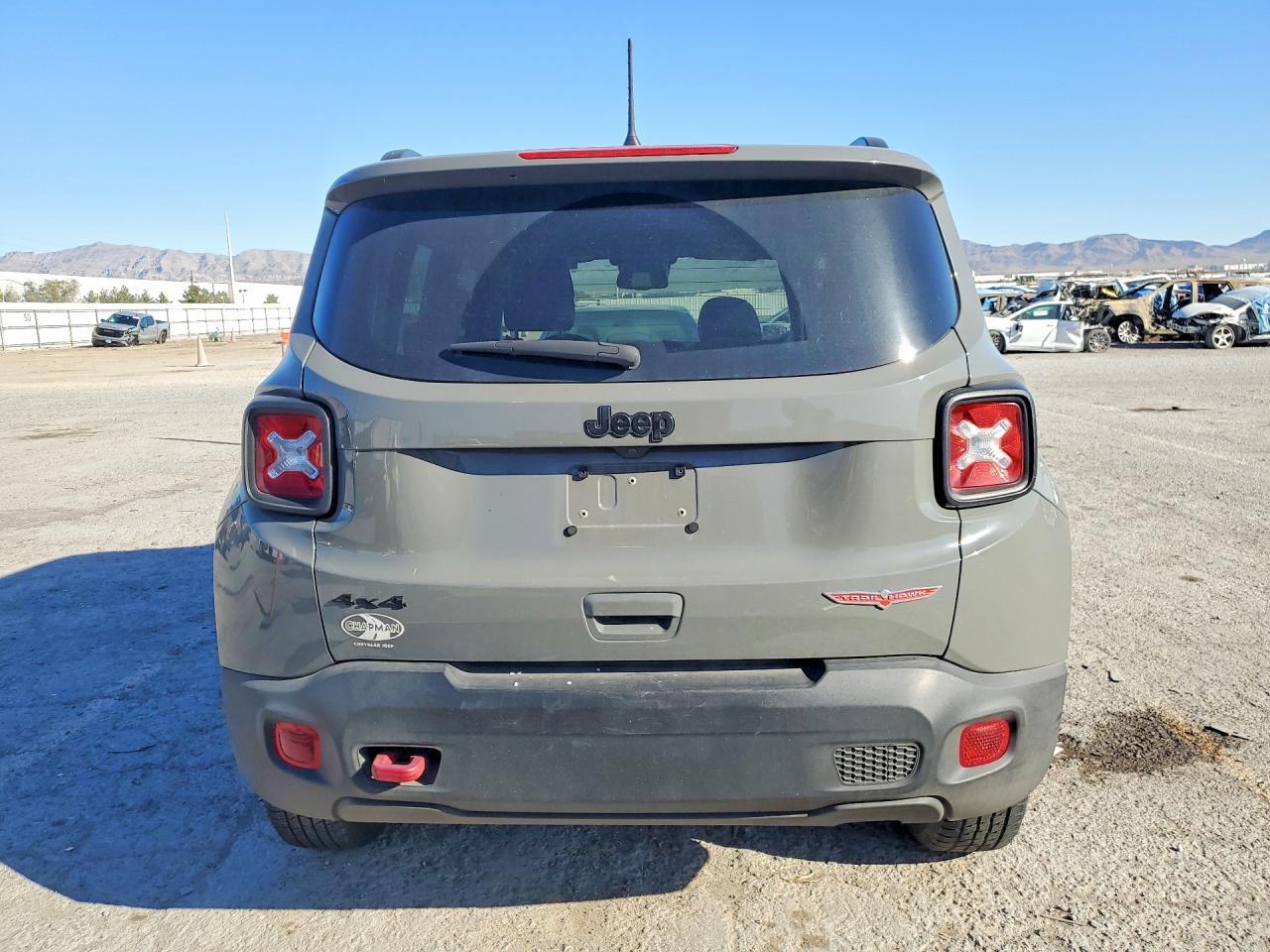 2023 Jeep Renegade Trailhawk - Фото 6