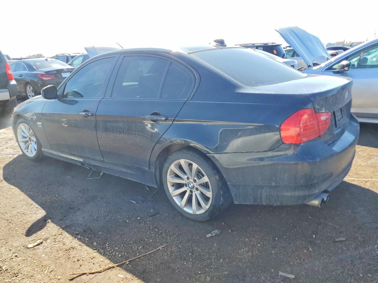 2011 BMW 328 Xi - Фото 2