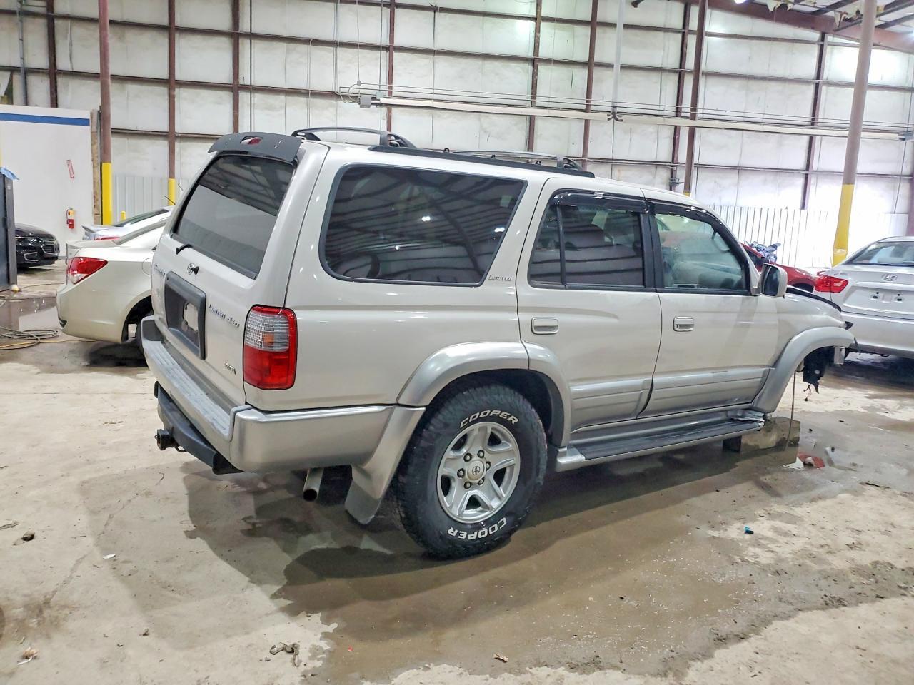1999 Toyota 4Runner Limited - Image 3