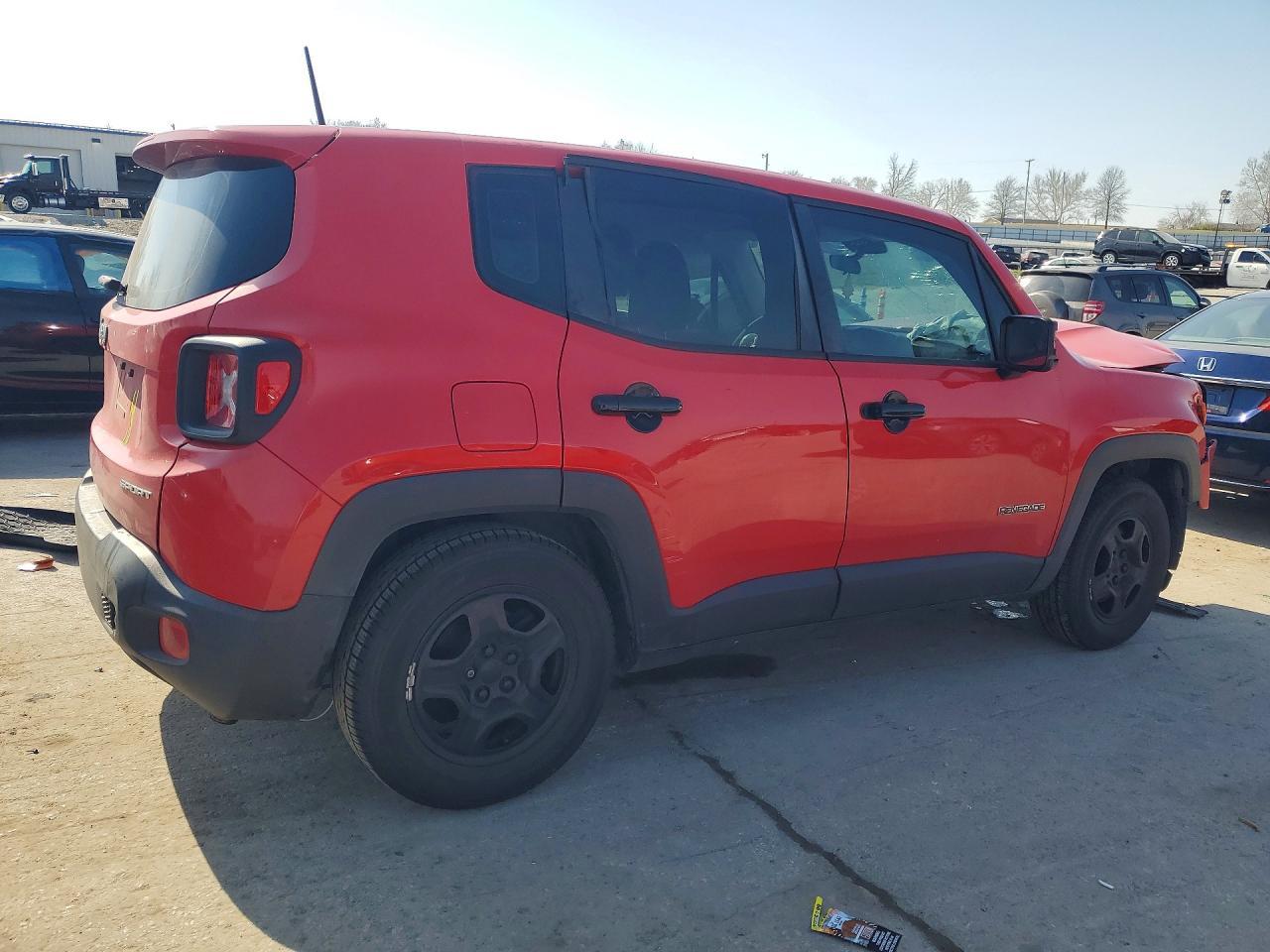 2015 Jeep Renegade Sport - Фото 3