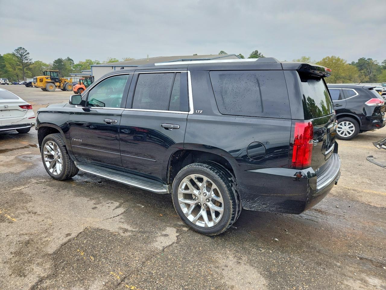 2016 Chevrolet Tahoe C1500 Ltz - Image 2