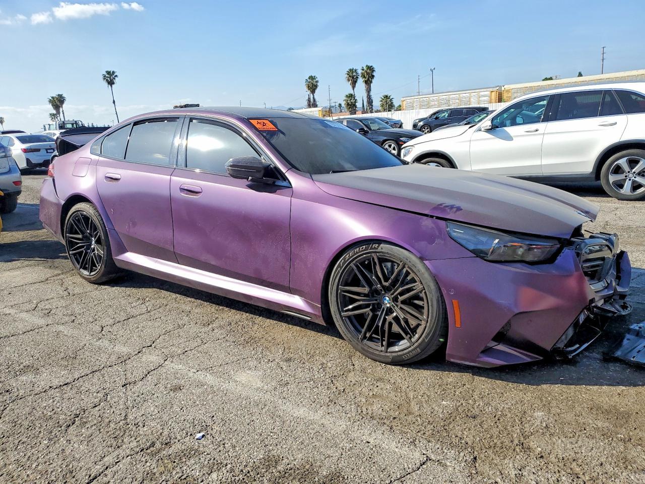 2025 BMW M5 - Фото 4
