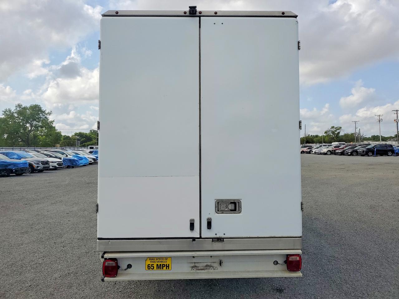 2020 Ford Transit Delivery Truck - Фото 6