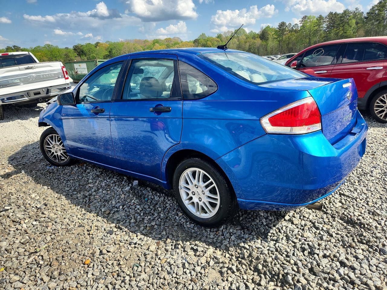 2010 Ford Focus Se - Фото 2
