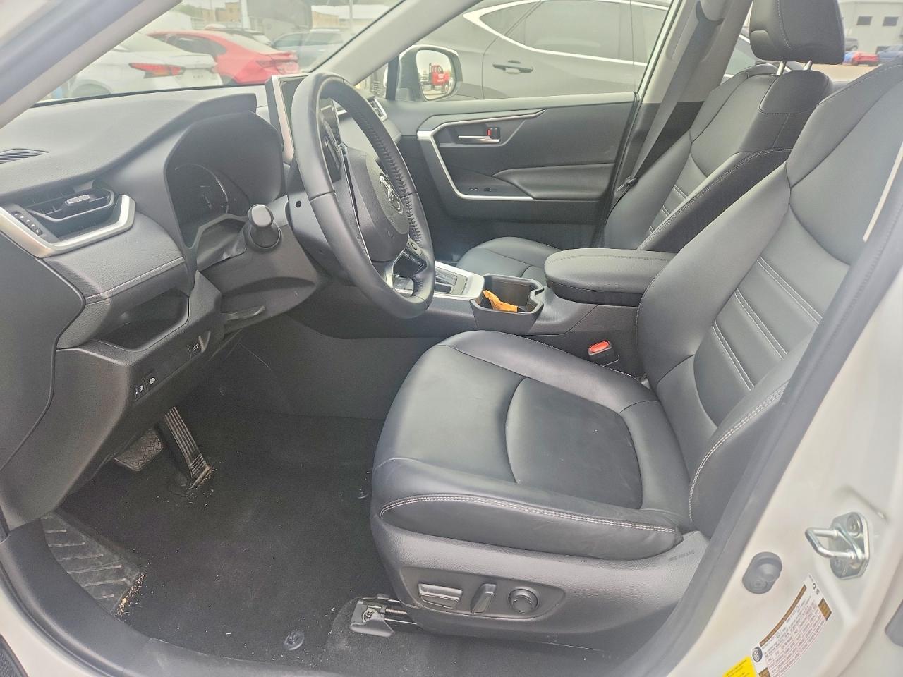 2023 Toyota Rav4 Xle Premium - Image 7
