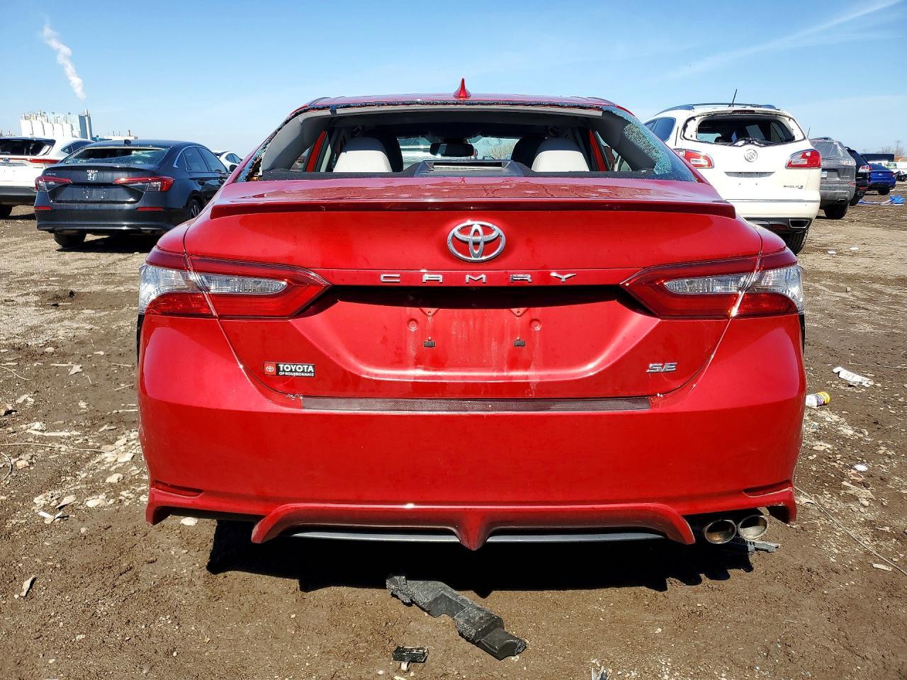 2019 Toyota Camry Se - Image 6