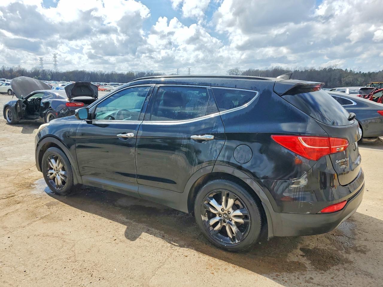 2014 Hyundai Santa Fe Sport 2.0T - Image 2