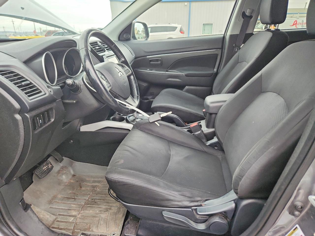 2014 Mitsubishi Outlander Sport Es - Image 7
