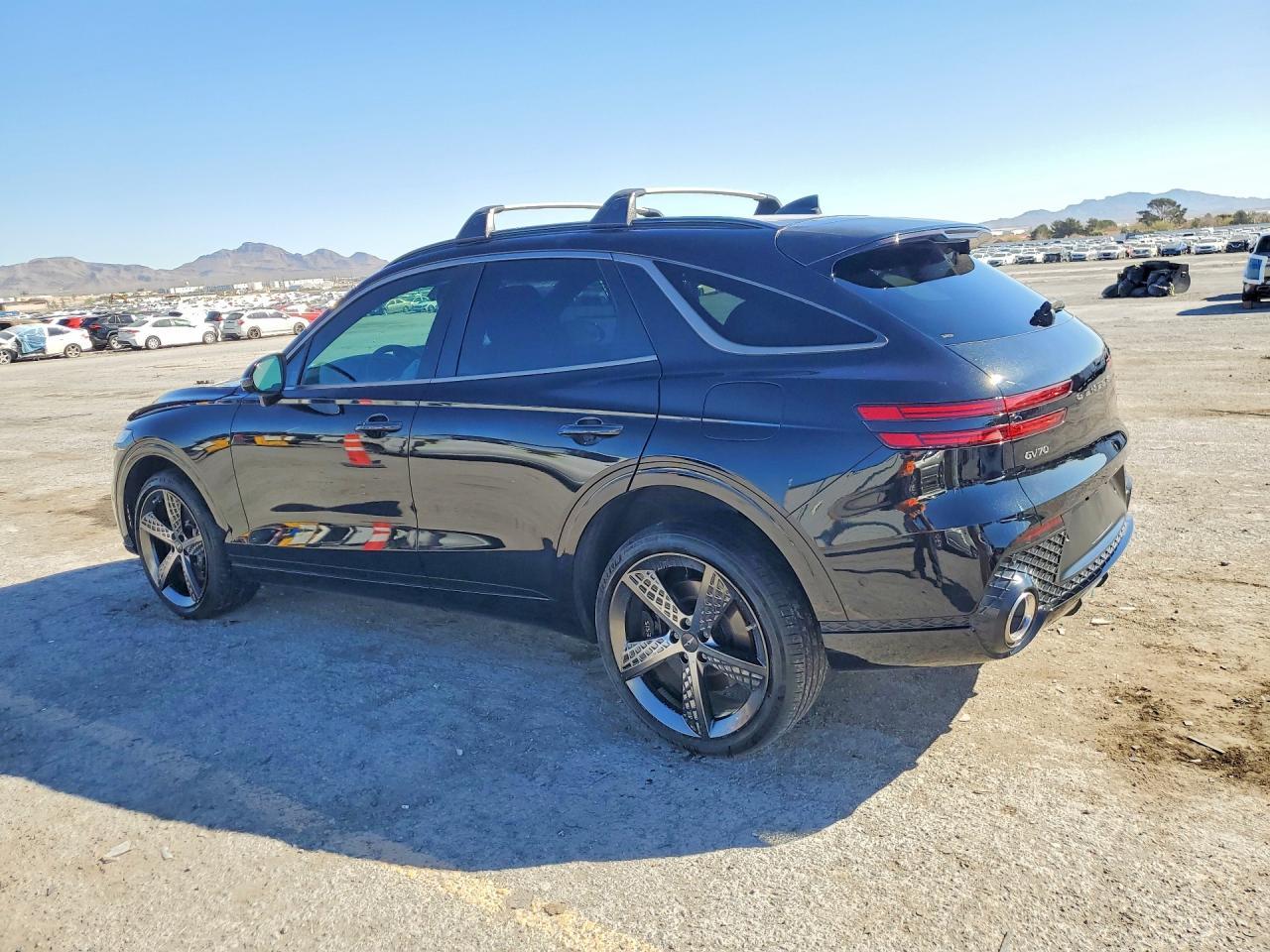 2023 Genesis Gv70 2.5T Standard - Фото 2