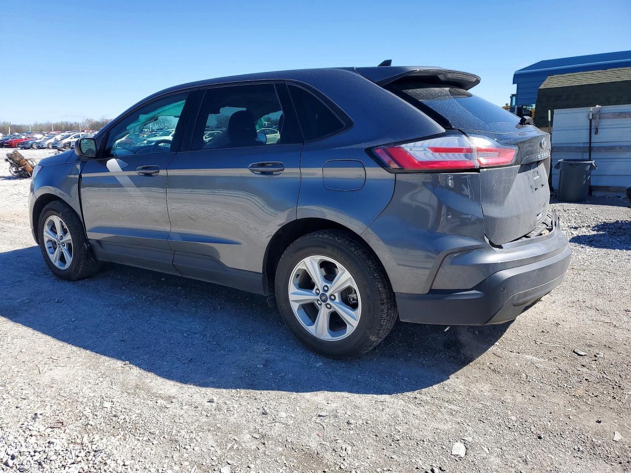2021 Ford Edge Se - Фото 2