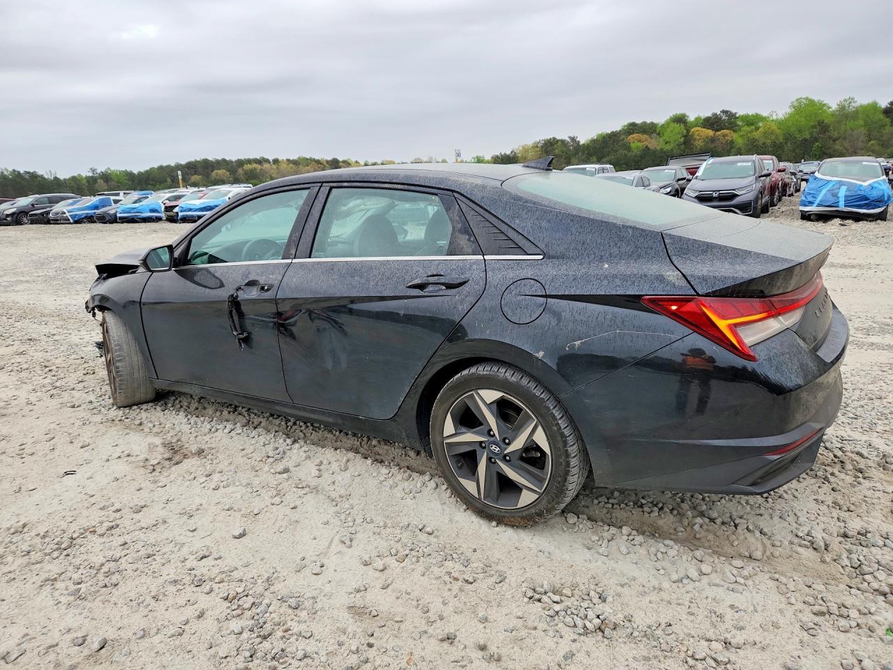 2023 Hyundai Elantra Limited - Image 2