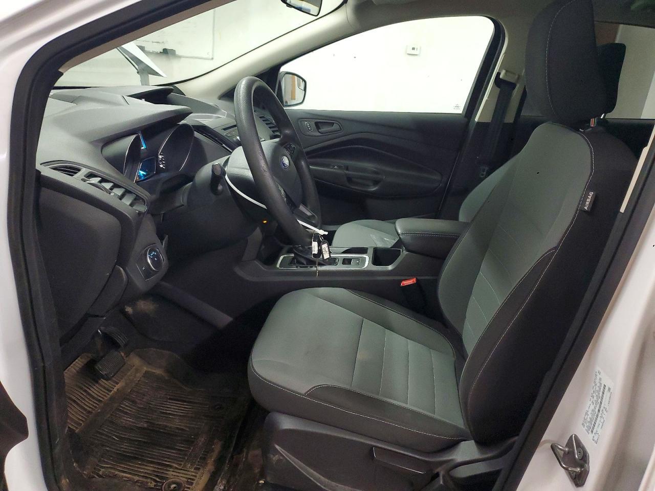 2018 Ford Escape S - Фото 7
