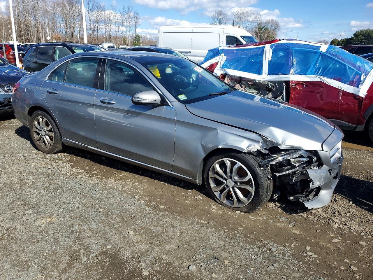 2016 Mercedes-Benz C 300 4Matic - Фото 4