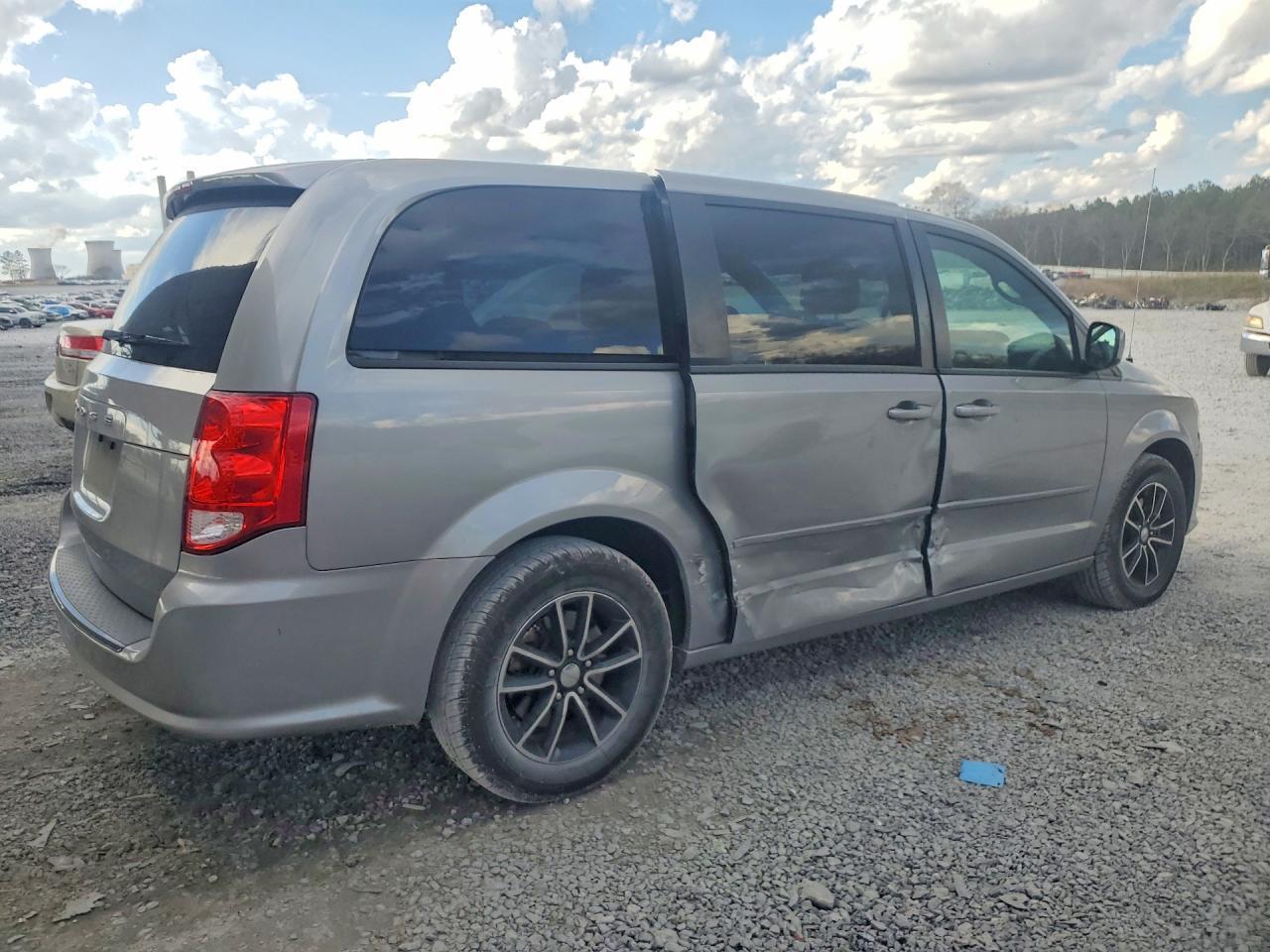 2017 Dodge Grand Caravn - Фото 3