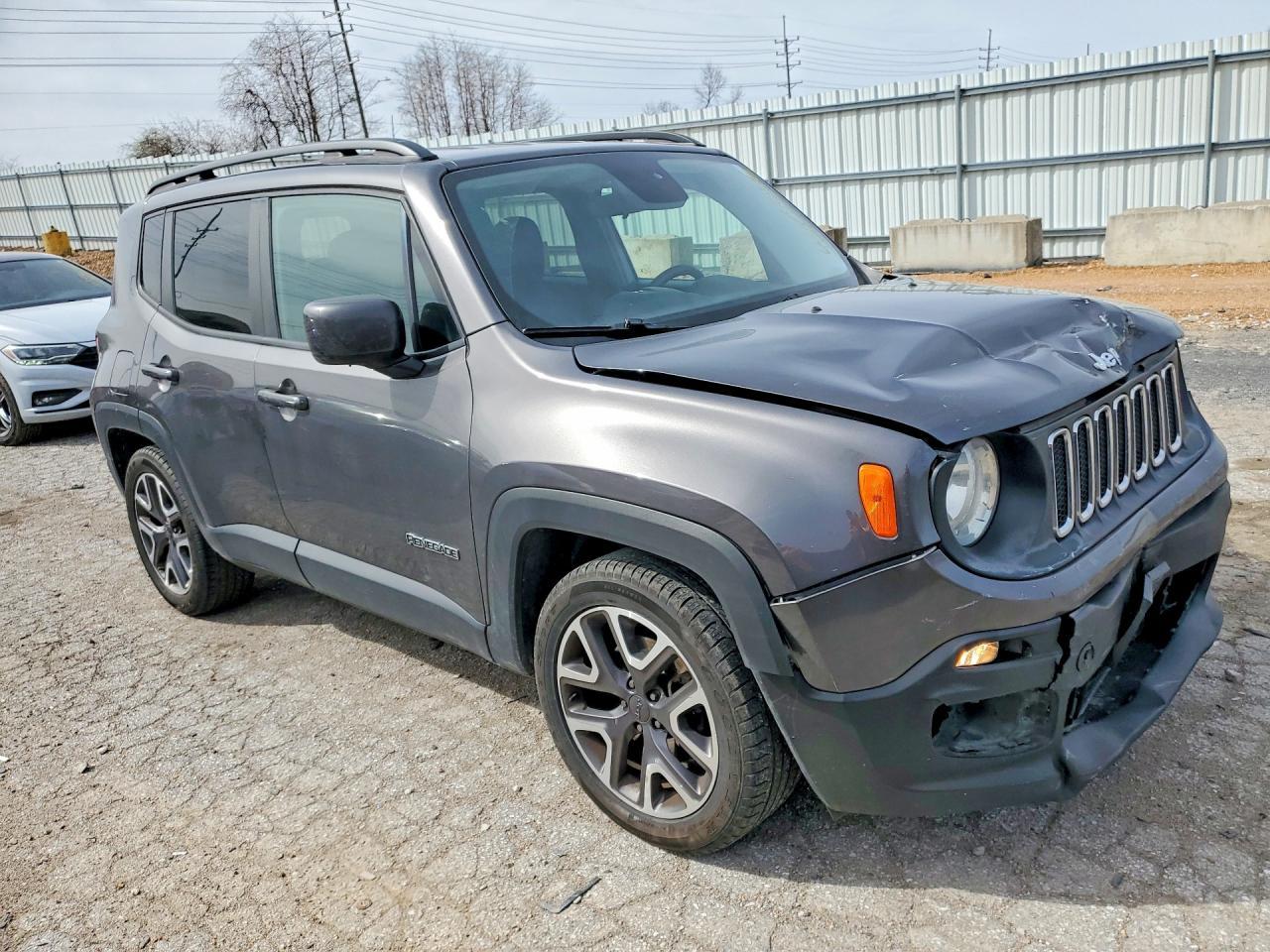 2016 Jeep Renegade Latitude - Фото 4