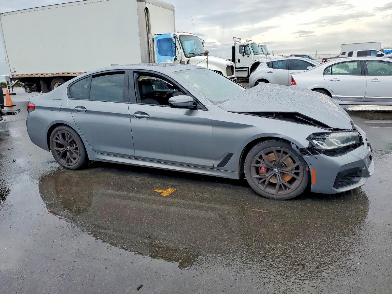 2023 BMW 530 I - Фото 4