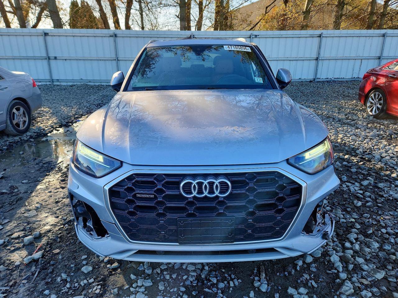 2022 Audi Q5 Premium 45 - Image 5