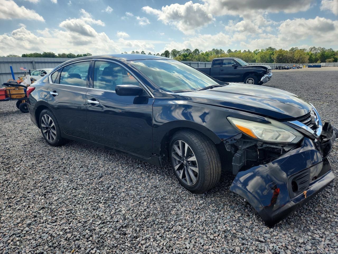 2017 Nissan Altima 2.5 Sv - Фото 4