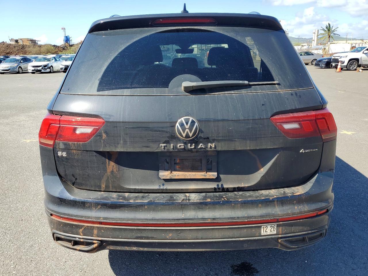 2022 Volkswagen Tiguan Se R-Line Black - Image 6