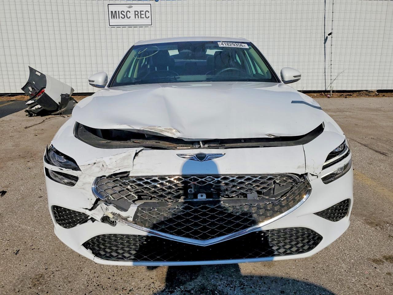 2023 Genesis G70 2.0T - Фото 5